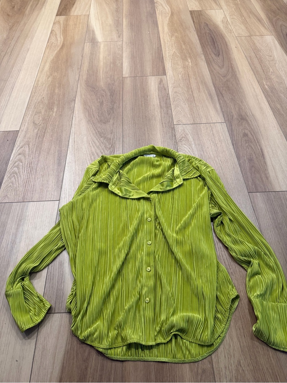 Good American Women’s Button-Front Pleated Blouse - Lime Green